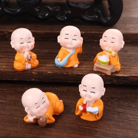 Buddha-Figuren aus Kunstharz: Mini-Mönche für Gärten und Terrarien