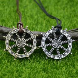 Collana buddista con ruota del Samsara: ciondolo tibetano vintage
