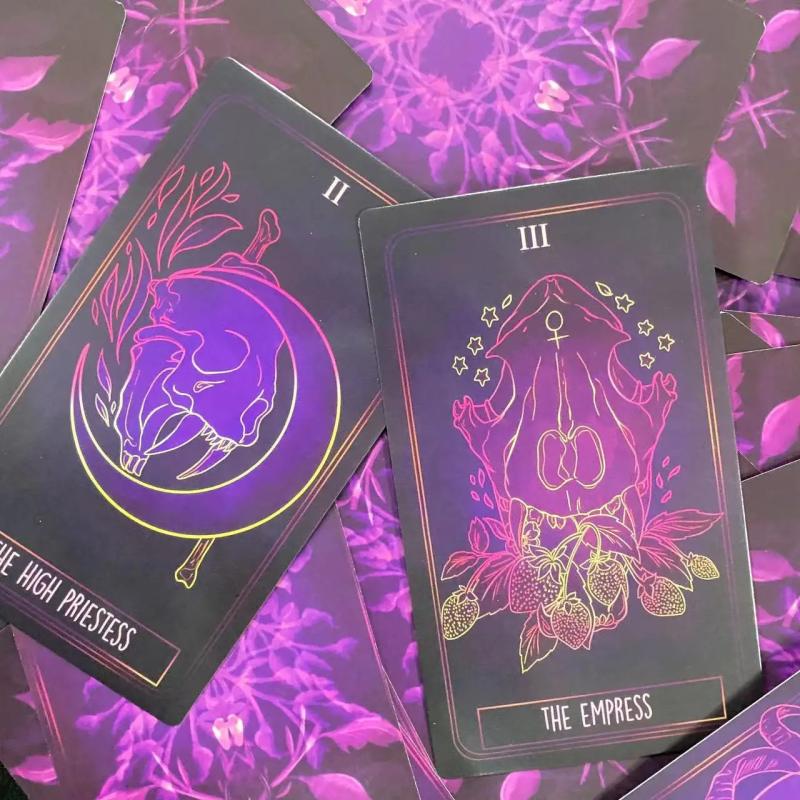 Kemik Tarot Destesi: Ruhsal Rehberlik İçin 78 Eşsiz Kart