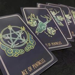 Kemik Tarot Destesi: Ruhsal Rehberlik İçin 78 Eşsiz Kart