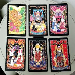 Galaxy Reverie Tarot-Deck: Niedliche Rider-Waite-Karten mit Hasenmotiv