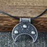 Amulette slave Lunula : Pendentif croissant de lune pour femmes
