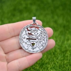 Pendentif amulette en forme de patte d'ours du dieu slave Veles - Bijou gothique viking