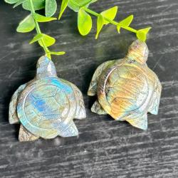 Labradorit Kaplumbağa Oyması: Reiki Şifa ve Meditasyon Taşı