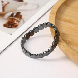 Bracelet en hématite pour homme : un regain de confiance et d'énergie