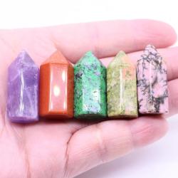 Baguettes pointues en cristal d'améthyste pour le Reiki et la création de bijoux