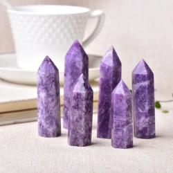 Lapidolit-Obelisk: Heilturm und Dekoration aus violettem Kristall