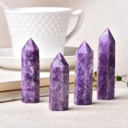 Lapidolit-Obelisk: Heilturm und Dekoration aus violettem Kristall