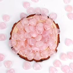 Cristalli di quarzo rosa a forma di cuore: guarigione Reiki e arredamento per la casa