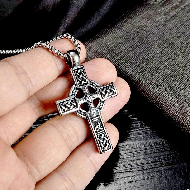 Collier croix nœud celtique nordique | Pendentif vintage pour homme