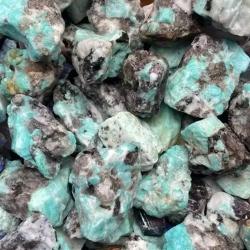 Amazonite brute en vrac : polissage, artisanat et lithothérapie