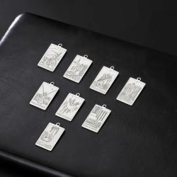 Pendentif Tarot Vintage - Suite de Pentacles et d'Épées