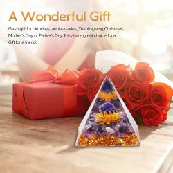 Pyramide d'améthyste et de lotus : Décoration spirituelle et cristal de guérison