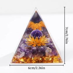 Pyramide d'améthyste et de lotus : Décoration spirituelle et cristal de guérison