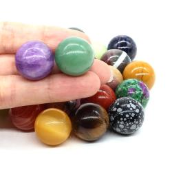 Amethyst-Kristallkugeln: Heilende Energie, Schmuck & Dekoration
