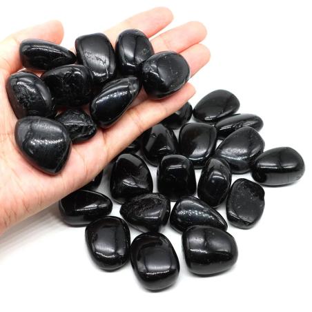 Pierre roulée de tourmaline noire - Guérison Reiki et décoration naturelle