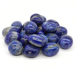 Pierres roulées de lapis-lazuli : cristaux de guérison et décoration