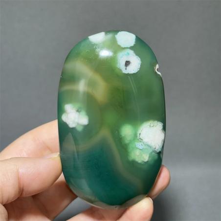 Natürlicher grüner Sakura-Achat: Meditations- und Heilstein