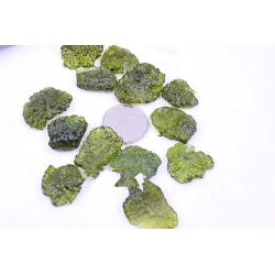 Pendentif en moldavite - Pierre d'énergie naturelle | Lot de 5 à 6 g
