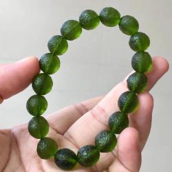 Pendentif en moldavite - Pierre d'énergie naturelle | Lot de 5 à 6 g