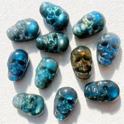 Teschio di labradorite: cristalloterapia mistica e decorazione