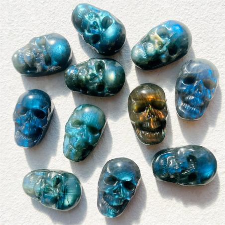Teschio di labradorite: cristalloterapia mistica e decorazione