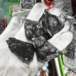 Pietre di quarzo shungite grezze: protezione naturale dai campi elettromagnetici e guarigione Reiki