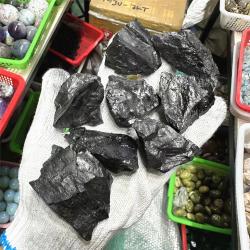 Pietre di quarzo shungite grezze: protezione naturale dai campi elettromagnetici e guarigione Reiki