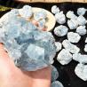 Cristallo di celestina naturale: pietra grezza e cluster di druse (3,5-4 cm)