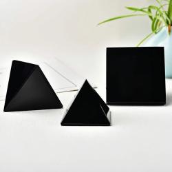 Doğal Obsidyen Piramit: Reiki Enerji Taşı Dekorasyonu