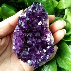 Amethyst-Kristallgruppe – Natürliche Heilenergie & Dekoration