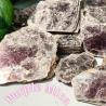 Tranche de lépidolite naturelle : cristal brut pour le Reiki et les chakras