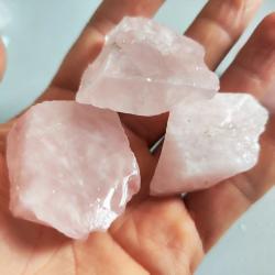 Pembe Kuvars Kristal Dekorasyon: Doğal Pembe Şifa ve Ev Enerjisi