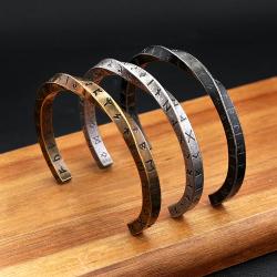 Bracciale con rune vichinghe | Gioielli Mobius Design in acciaio inossidabile