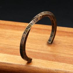 Bracciale con rune vichinghe | Gioielli Mobius Design in acciaio inossidabile