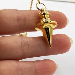 Pendentif Pyramide Reiki : Amulette de radiesthésie pour la guérison, l'énergie et l'équilibre