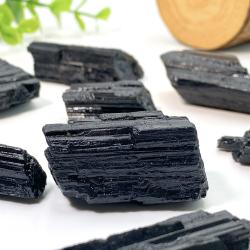 Gravier de tourmaline noire : cristaux bruts pour le Reiki et la décoration