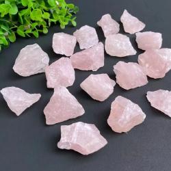 Coffret de cristaux bruts : Quartz rose de guérison et plus encore