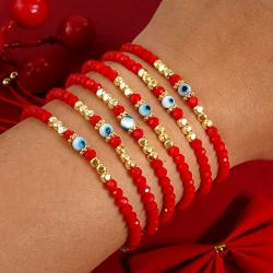 Set aus rotem Armband im böhmischen Stil: Glücksbringer und Amulette für Paare