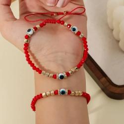 Set aus rotem Armband im böhmischen Stil: Glücksbringer und Amulette für Paare