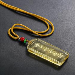Pendentif en verre Namo Amitabha : amulette bouddhiste pour la méditation et la guérison