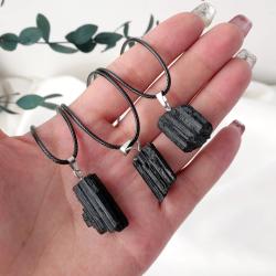 Pendentif en cristal de tourmaline noire - Collier de guérison naturelle