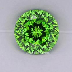 Perles d'émeraude tsavorite : rondes naturelles, 11 mm, 5,0 ct, pureté VVS