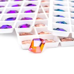 Strass cosmiques : cristaux à dos plat pour la mode et la décoration DIY