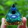 Pyramide d'orgonite en améthyste : Soins Reiki et harmonisation des chakras