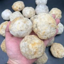 Ham Akik Jeodları: Enerji Şifası ve Dekorasyon İçin Doğal Kristaller