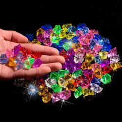 Pierres précieuses et cristaux en plastique colorés - 100 pièces pour les activités manuelles des enfants