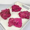 Corindon rouge scintillant : réactif aux UV, au rose et au vert