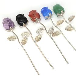Rose sculptée en cristal d'améthyste : un cadeau élégant et unique