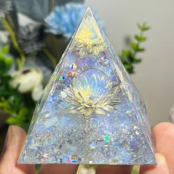 Beyaz Lotus Opal Orgon Piramidi | Pozitif Enerji Dekorasyonu